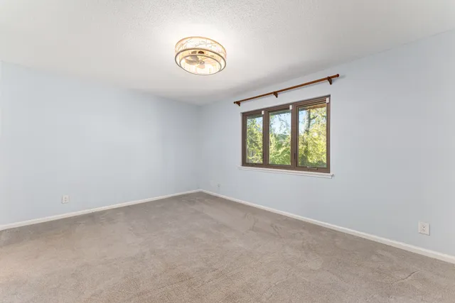 $1,900 | 6453 Bayou Glen Road, Houston, TX 77057