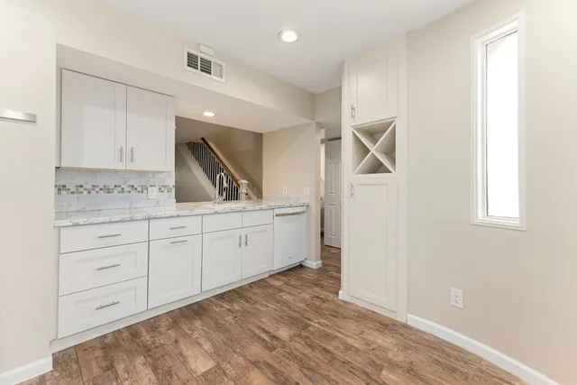 $1,900 | 6453 Bayou Glen Road, Houston, TX 77057