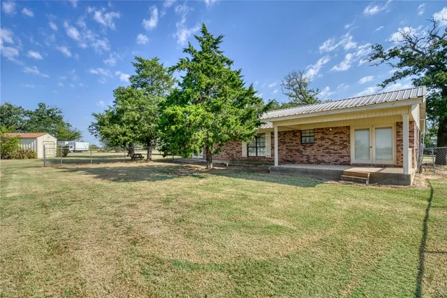 $1,900,000 | 8321 Farm To Market Road 2346, Midway, TX 75852