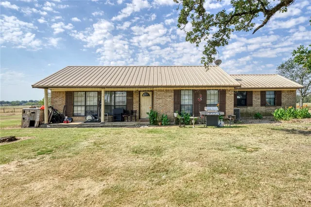 $1,900,000 | 8321 Farm To Market Road 2346, Midway, TX 75852