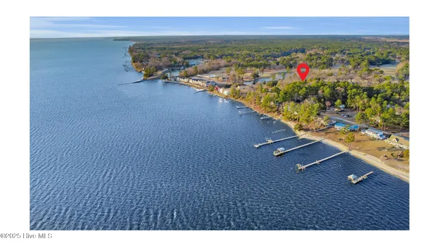 $315,000 | 226 Pinewood Drive, Minnesott Beach, NC 28510