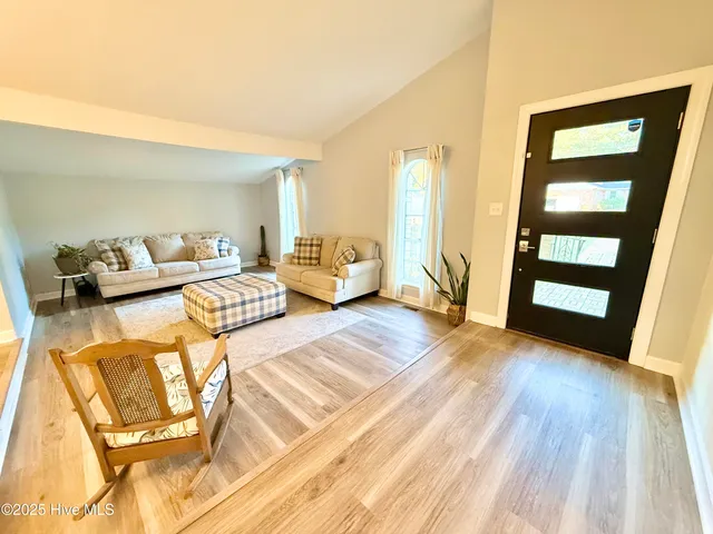 $315,000 | 226 Pinewood Drive, Minnesott Beach, NC 28510