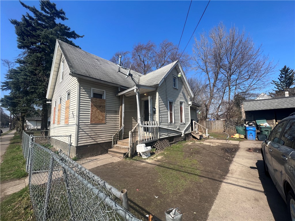 170 Friederich Park Rochester, NY 14621 - Photo 3 of 27