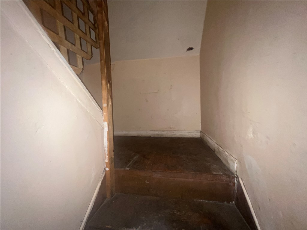 170 Friederich Park Rochester, NY 14621 - Photo 4 of 27