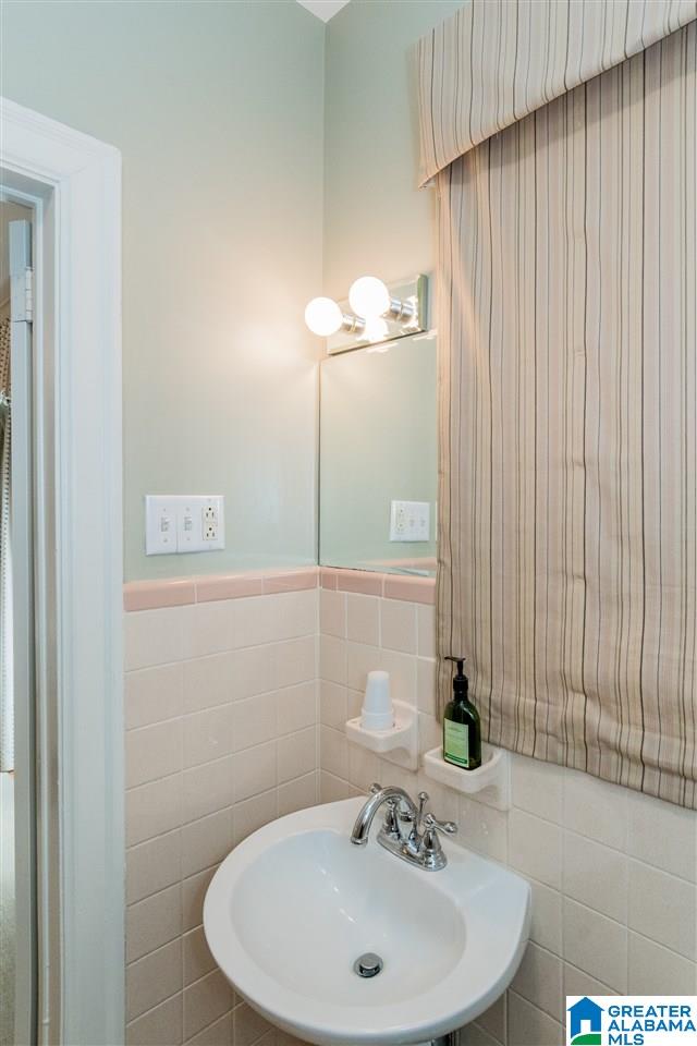 1051 Columbiana Road Birmingham, AL 35209 - Photo 36 of 50