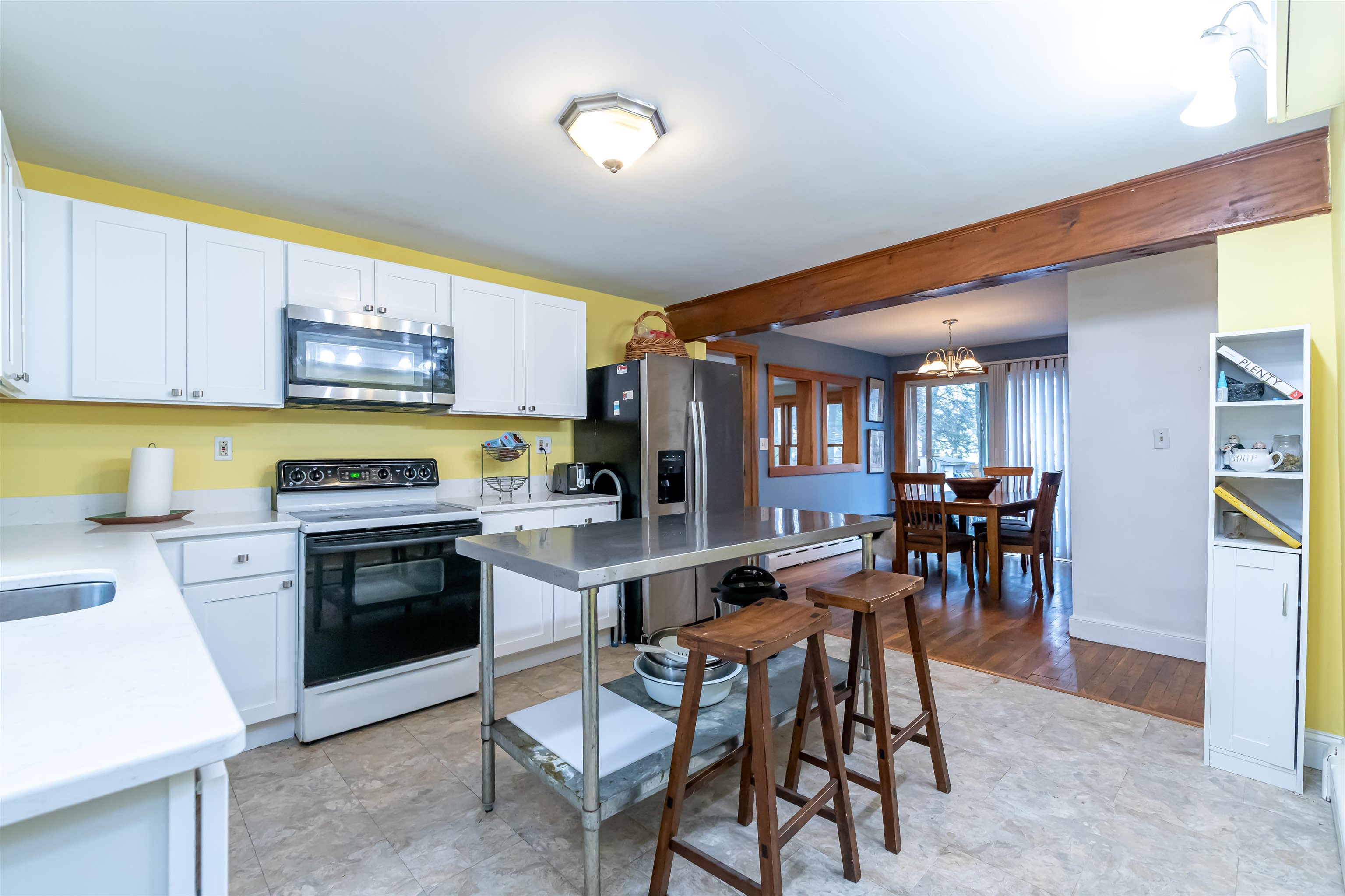 13 Chase Street Hudson, NH 03051 - Photo 23 of 25