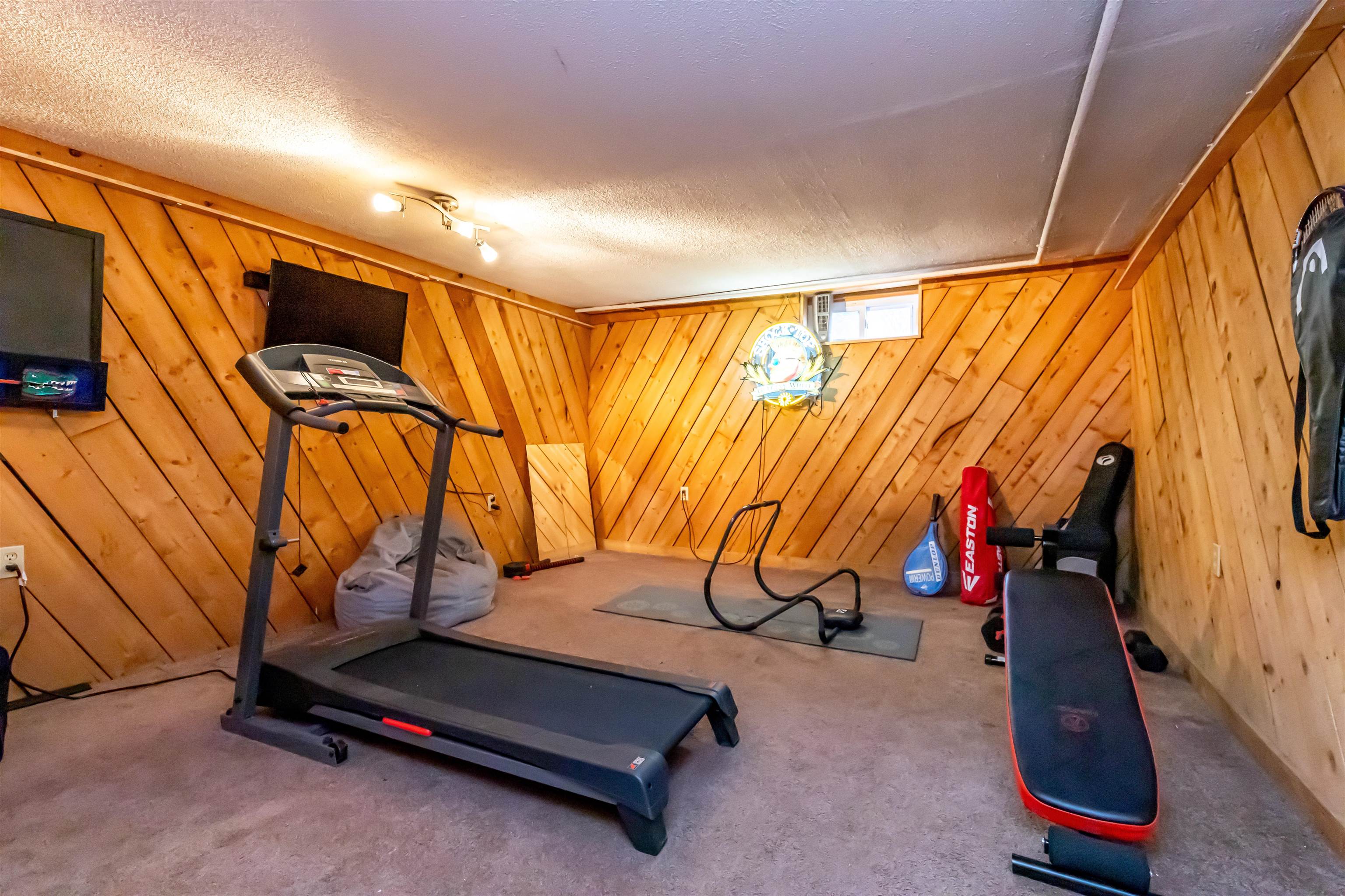 13 Chase Street Hudson, NH 03051 - Photo 10 of 25