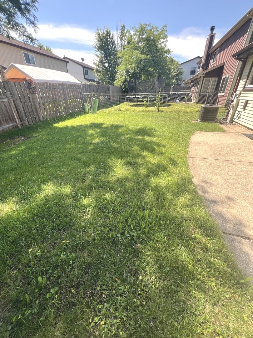 525 Commanche Trail Wheeling, IL 60090 - Photo 21 of 23