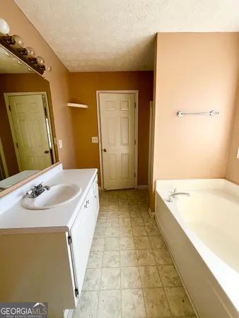 $230,000 | 11473 Vinea Way, Hampton, GA 30228