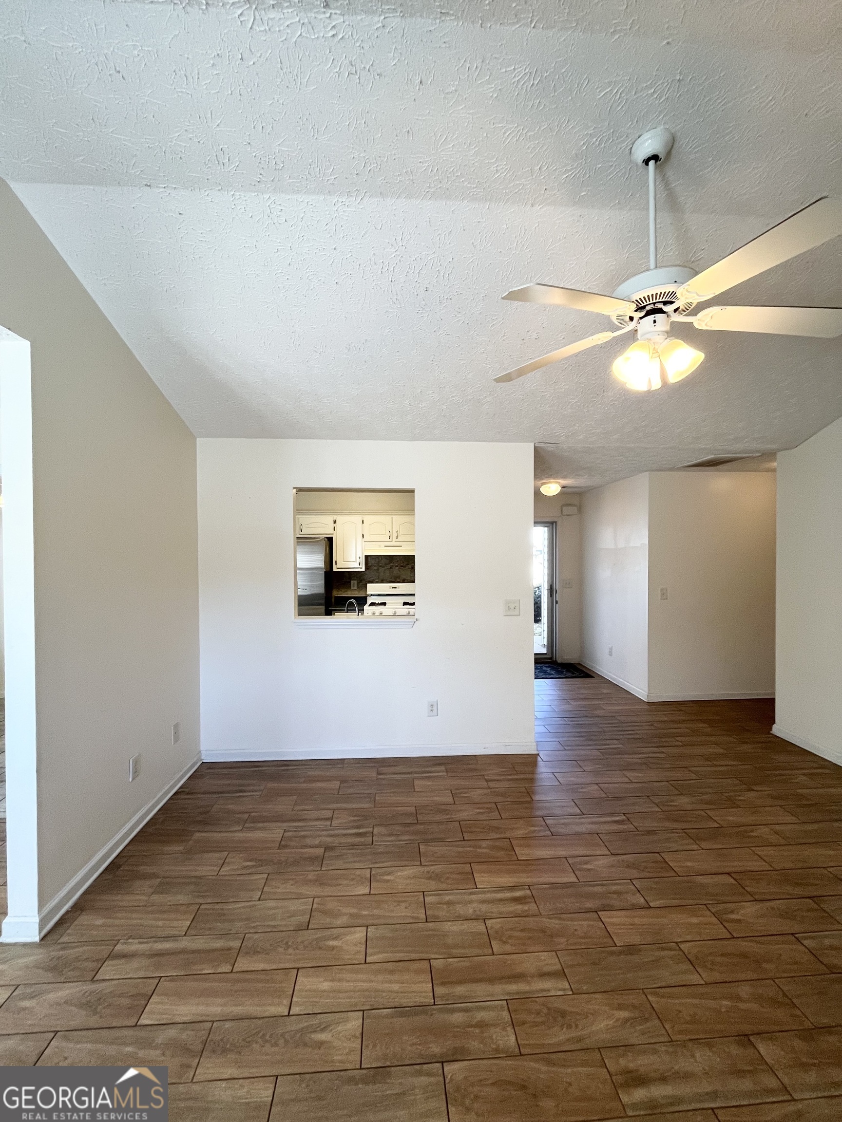 11473 Vinea Way Hampton, GA 30228 - Photo 6 of 25