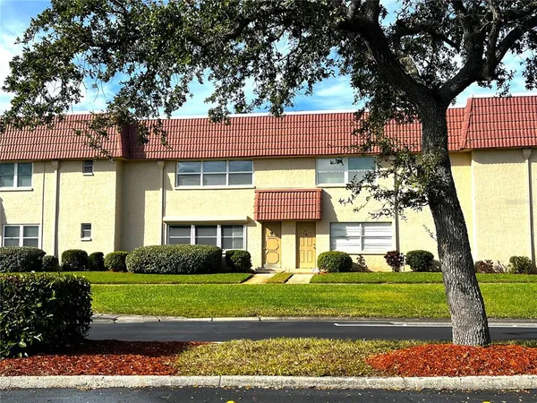 $109,999 | 10037 62nd Avenue North, Unit 23, St. Petersburg, FL 33708