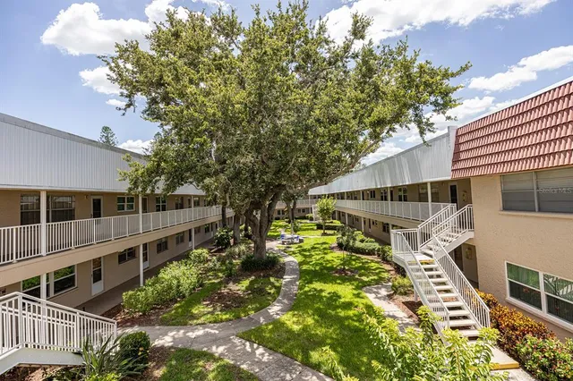 $114,999 | 10037 62nd Avenue North, Unit 23, St. Petersburg, FL 33708