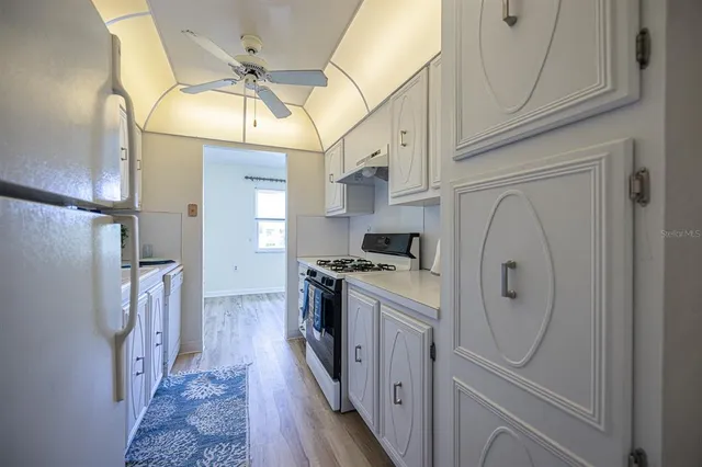 $114,999 | 10037 62nd Avenue North, Unit 23, St. Petersburg, FL 33708