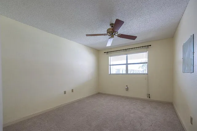$114,999 | 10037 62nd Avenue North, Unit 23, St. Petersburg, FL 33708