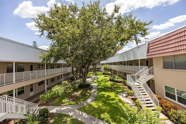 $109,999 | 10037 62nd Avenue North, Unit 23, St. Petersburg, FL 33708