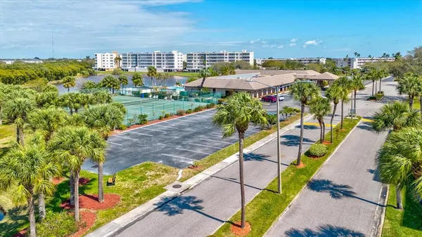 $109,999 | 10037 62nd Avenue North, Unit 23, St. Petersburg, FL 33708