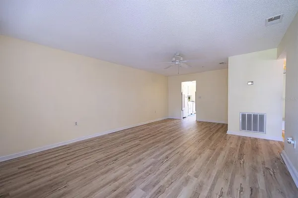 $109,999 | 10037 62nd Avenue North, Unit 23, St. Petersburg, FL 33708