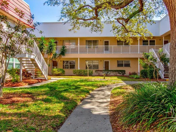 $109,999 | 10037 62nd Avenue North, Unit 23, St. Petersburg, FL 33708