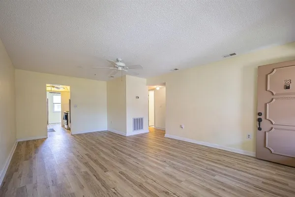 $109,999 | 10037 62nd Avenue North, Unit 23, St. Petersburg, FL 33708