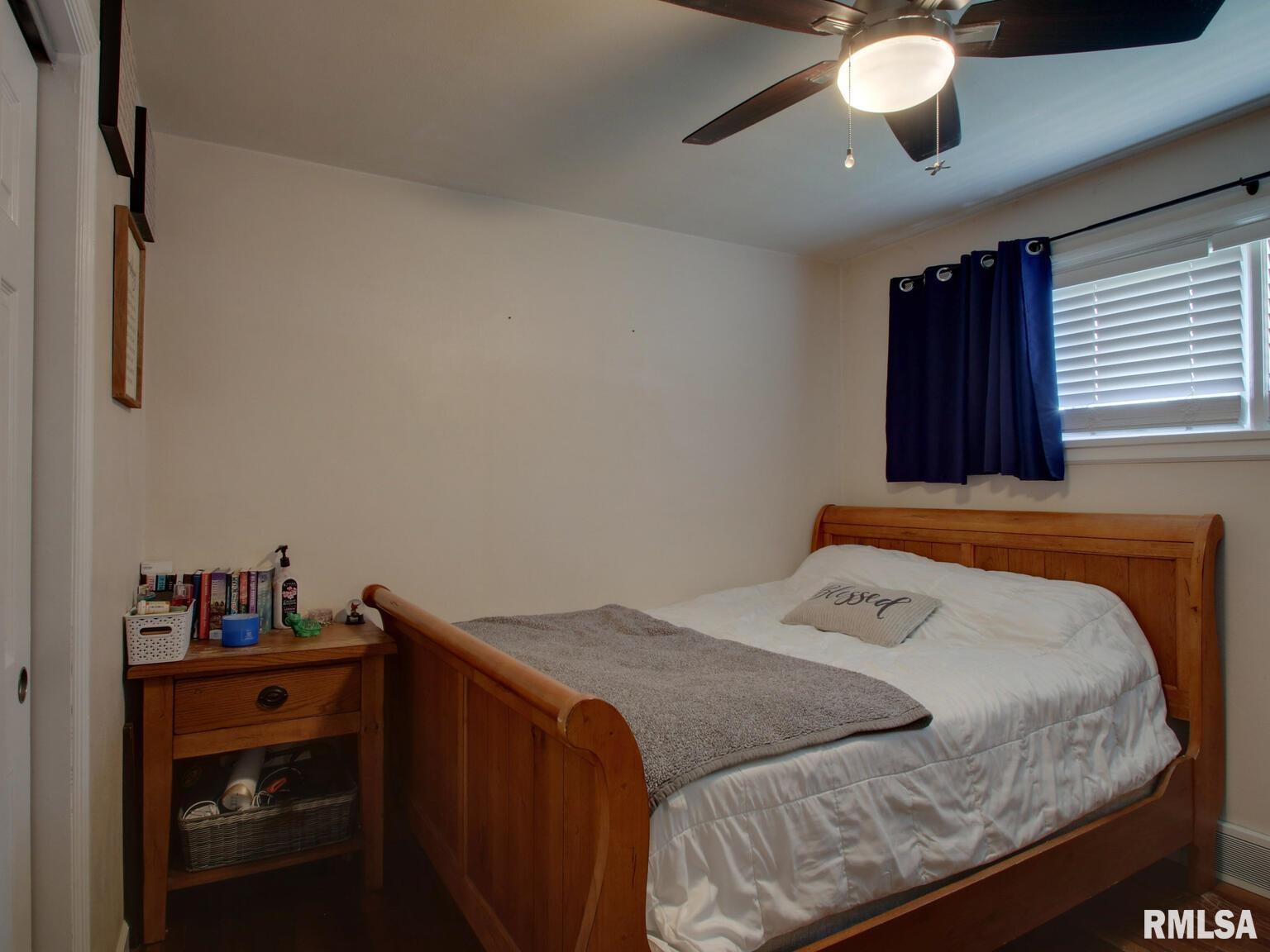 1301 Cherry Lane Quincy, IL 62301 - Photo 12 of 24