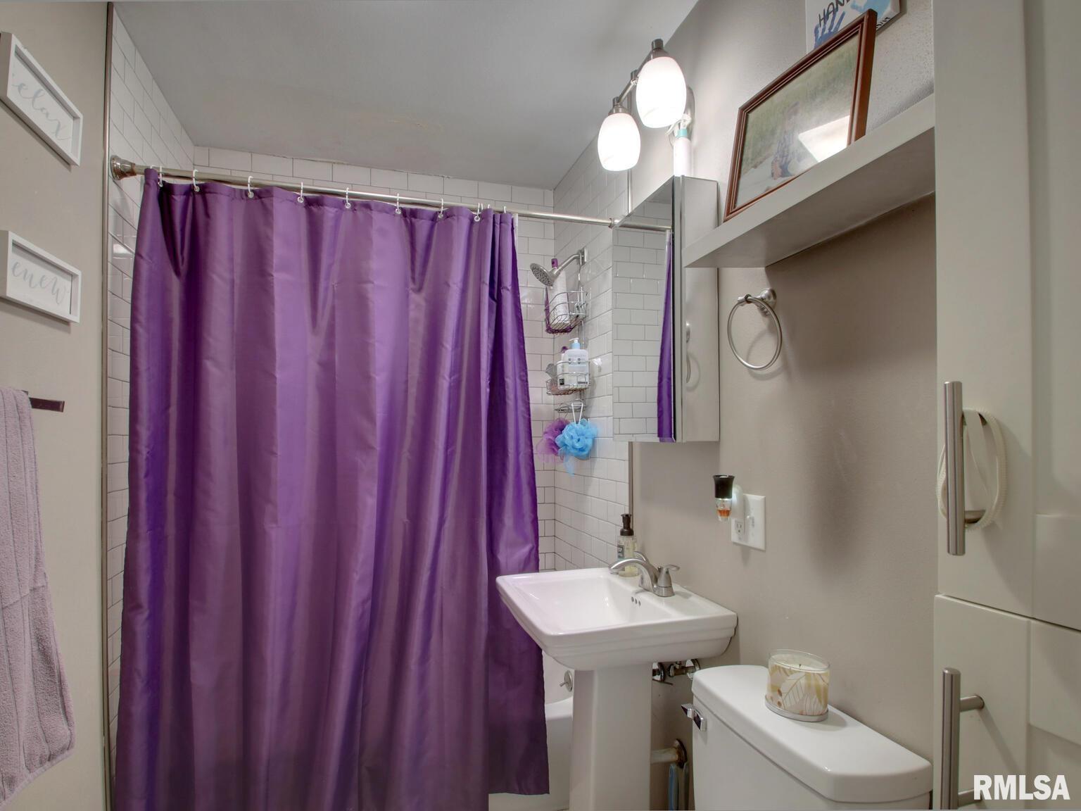 1301 Cherry Lane Quincy, IL 62301 - Photo 17 of 24