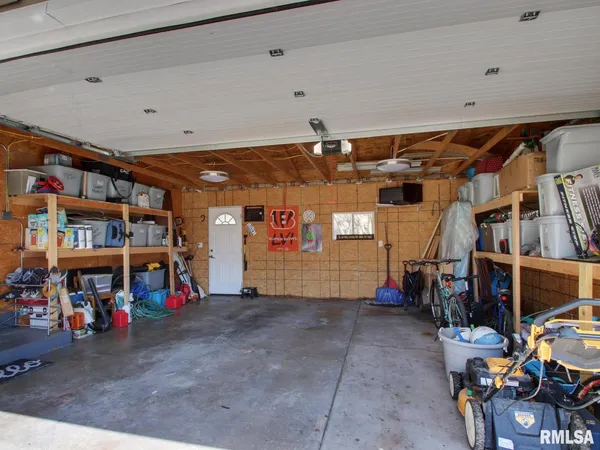 $179,900 | 1301 Cherry Lane, Quincy, IL 62301