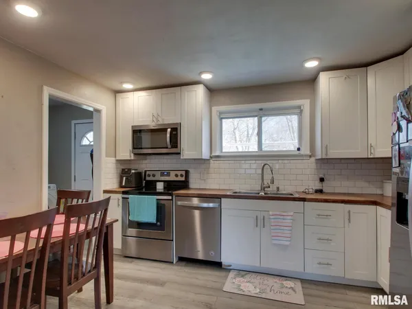 $179,900 | 1301 Cherry Lane, Quincy, IL 62301