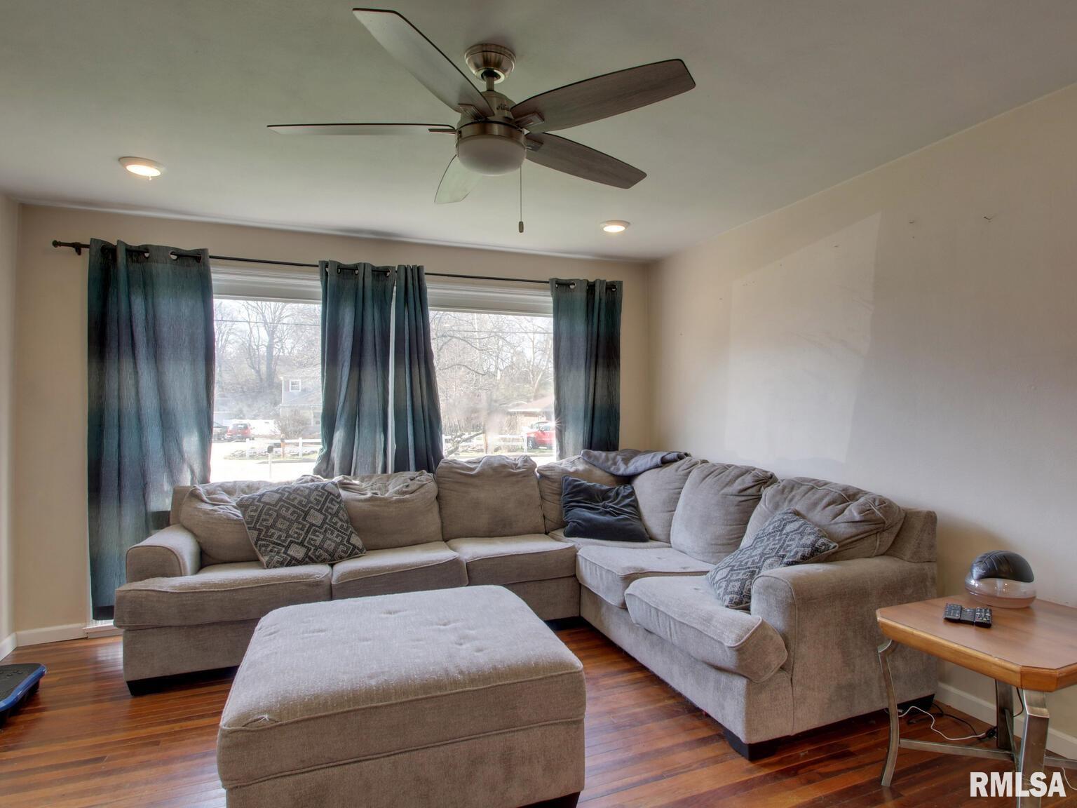 1301 Cherry Lane Quincy, IL 62301 - Photo 7 of 24