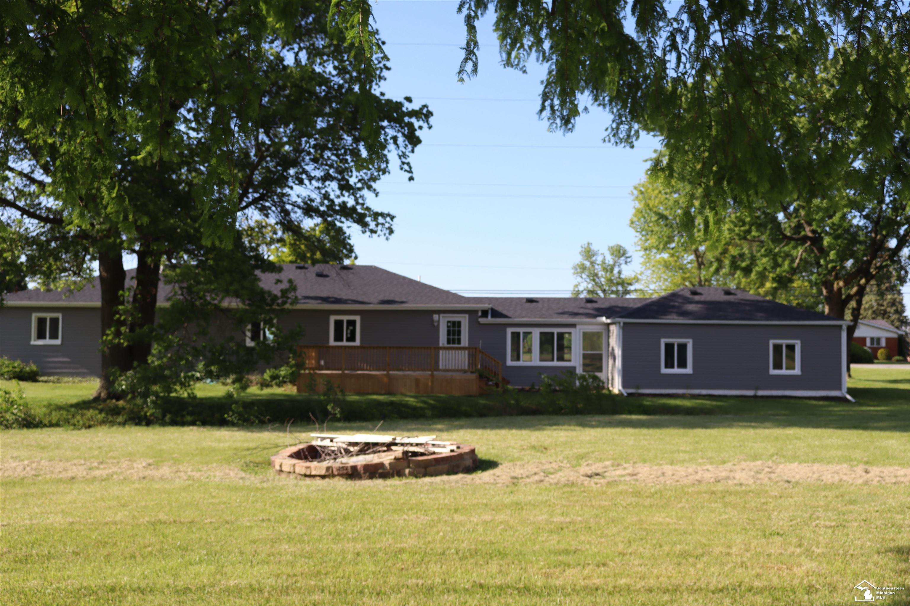 163 East Sterns Road Temperance, MI 48182 - Photo 2 of 12