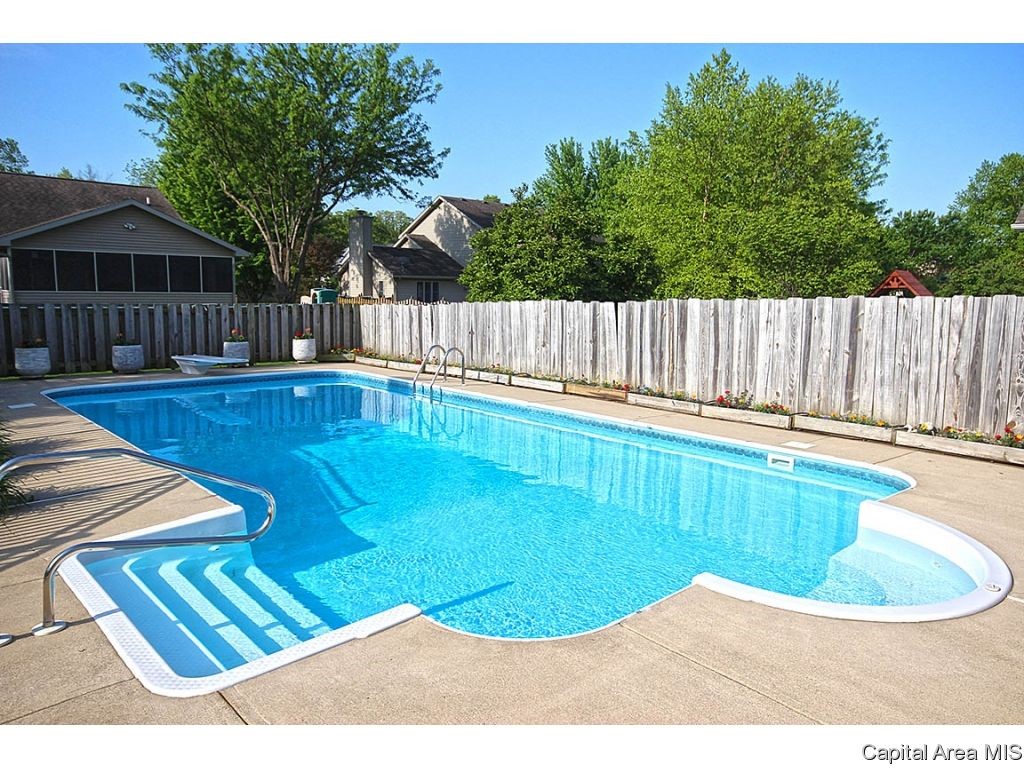 2212 Harbor Landing Springfield, IL 62712 - Photo 32 of 35