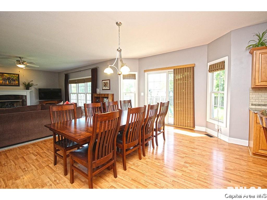 2212 Harbor Landing Springfield, IL 62712 - Photo 9 of 35