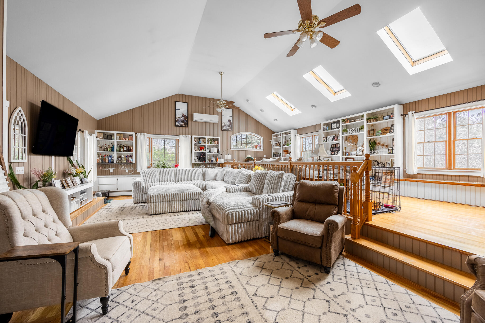 2897 Highway 2 Hermon, ME 04401 - Photo 14 of 45 Main Room