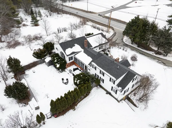 $575,000 | 2897 Highway 2, Hermon, ME 04401