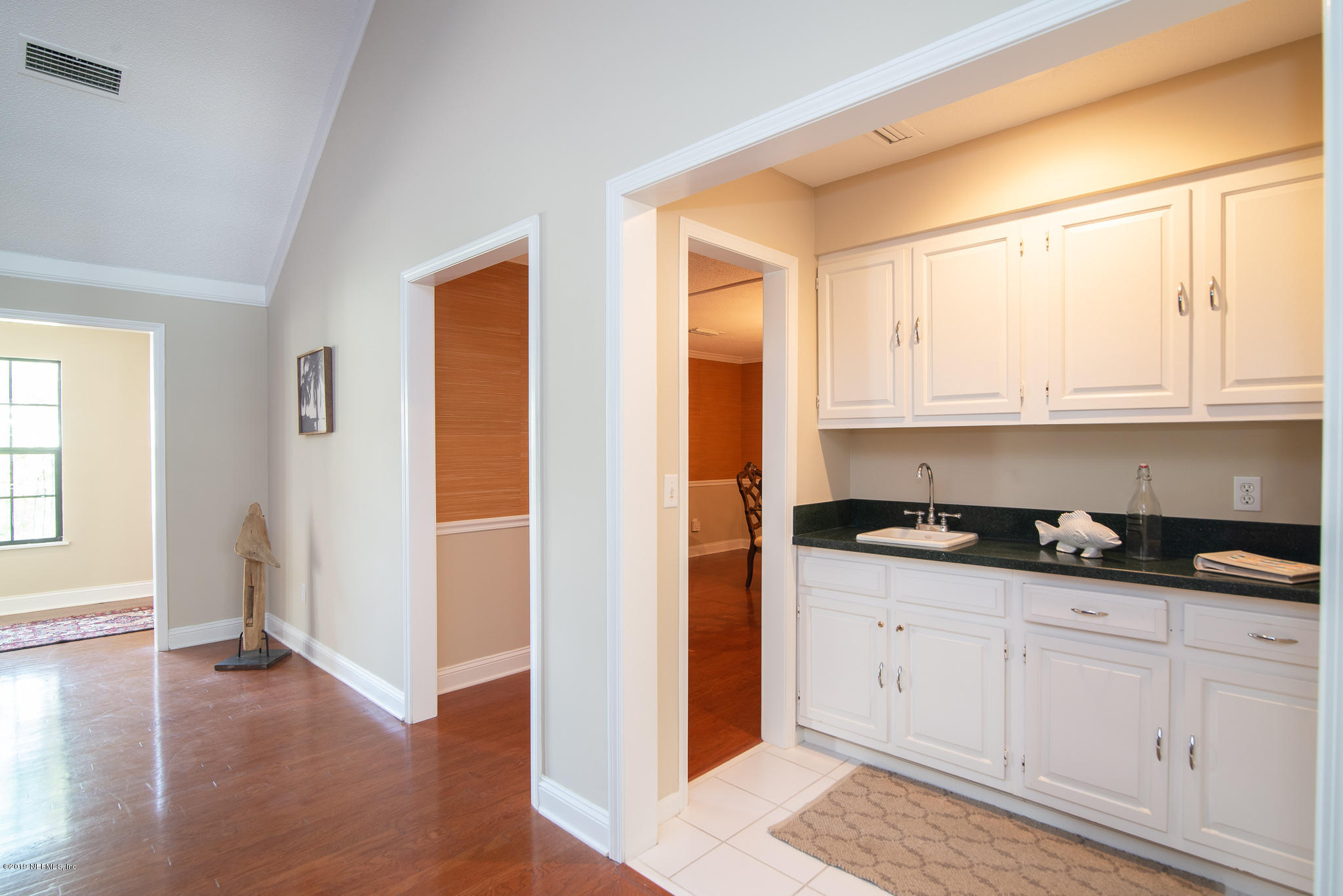 8166 Hollyridge Road Jacksonville, FL 32256 - Photo 15 of 49 Wet Bar