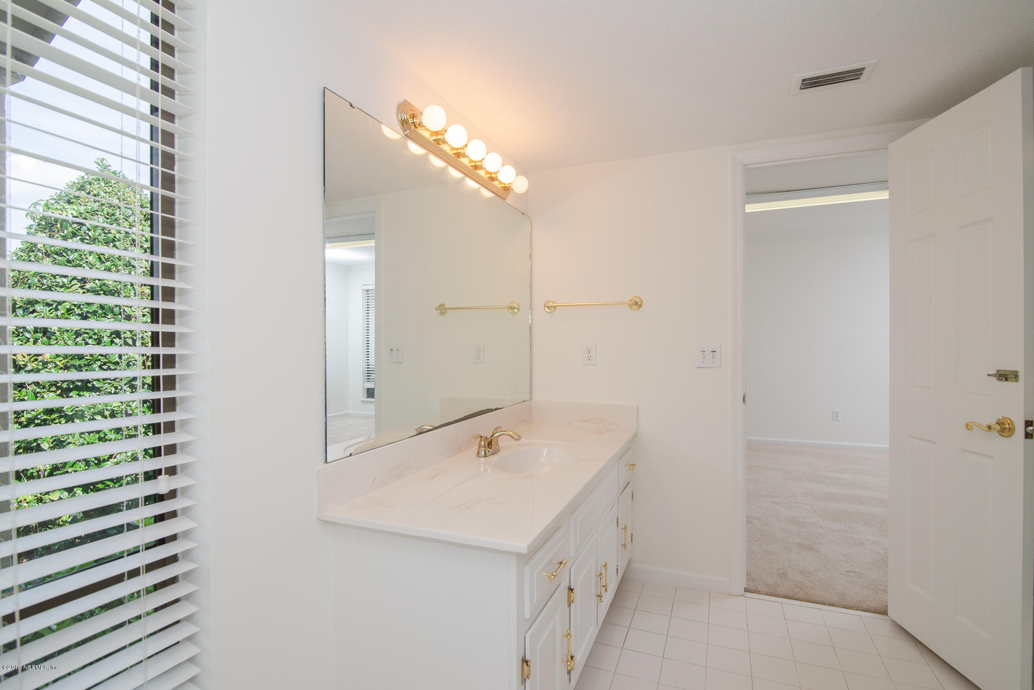 8166 Hollyridge Road Jacksonville, FL 32256 - Photo 36 of 49 3rd Full Bath