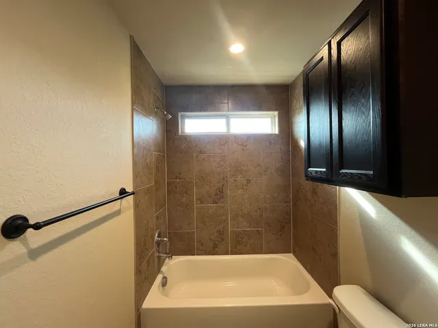 $1,350 | 6414 Luglio Lane, Unit 103, San Antonio, TX 78233