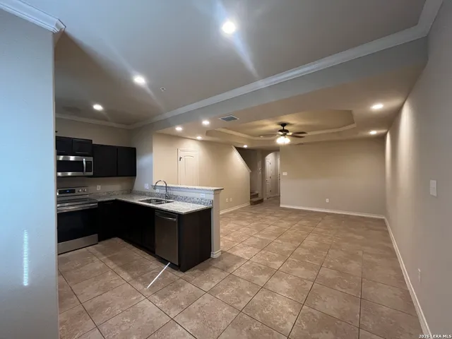 $1,350 | 6414 Luglio Lane, Unit 103, San Antonio, TX 78233