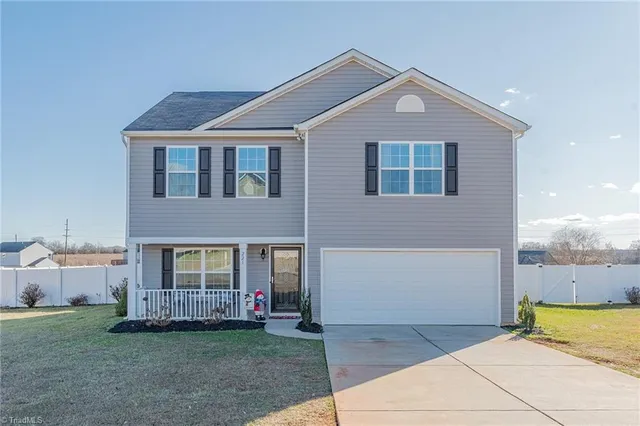 $375,000 | 221 Estelle Drive, Lexington, NC 27295