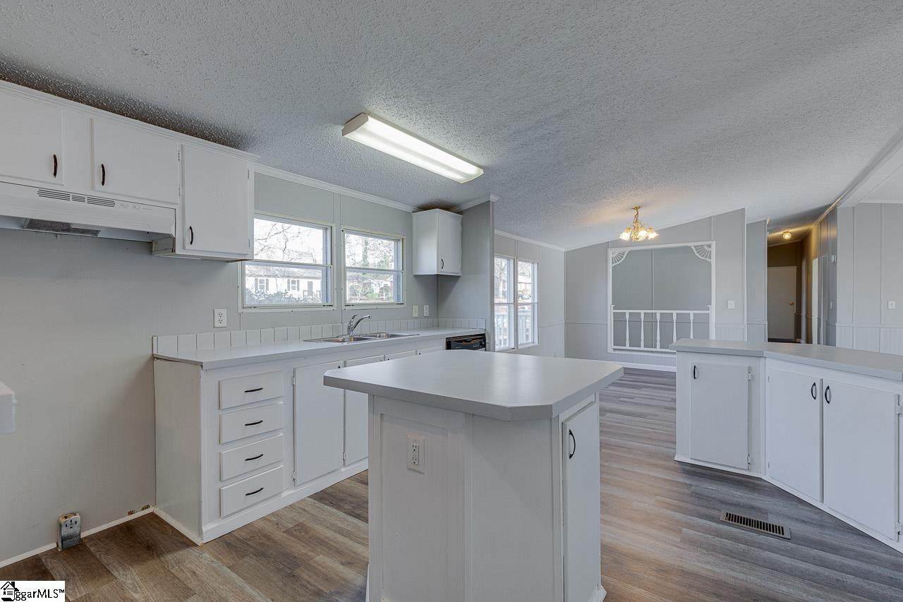 143 Valley Brook Road Piedmont, SC 29673 - Photo 3 of 36 Gallery Image 3