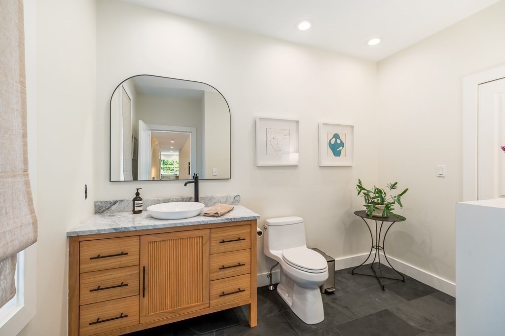 33 Forster Road Manchester, MA 01944 - Photo 10 of 41