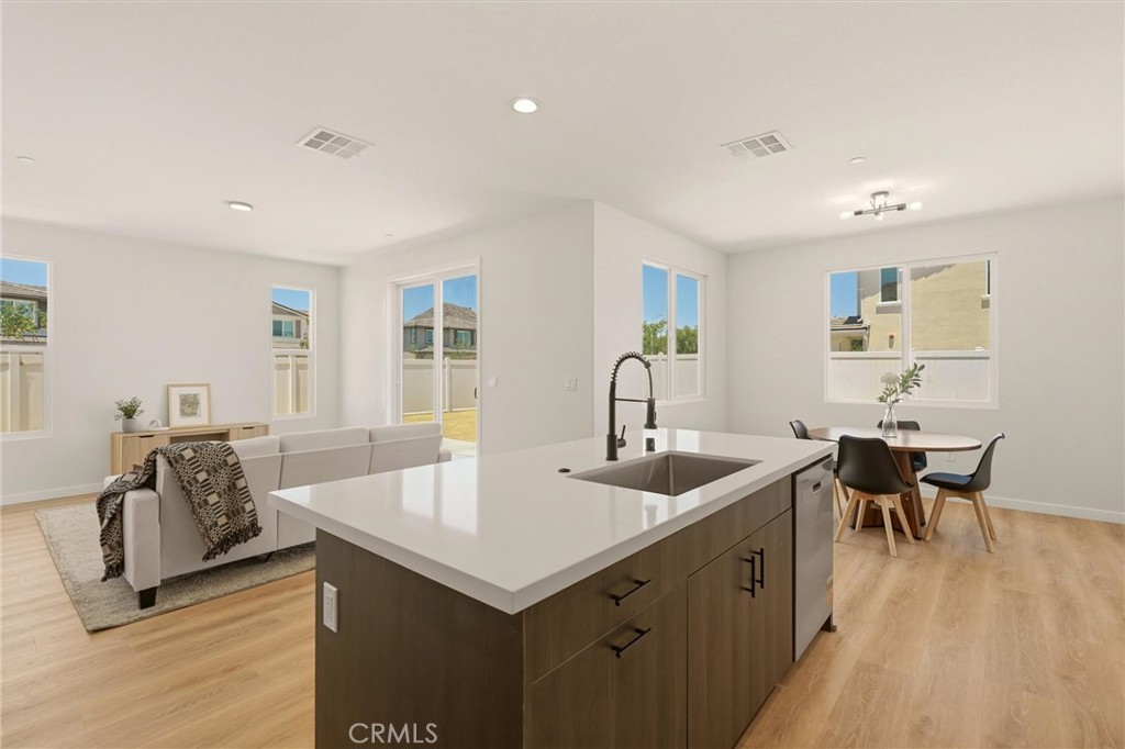 5855 Persepolis Court Riverside, CA 92505 - Photo 12 of 39
