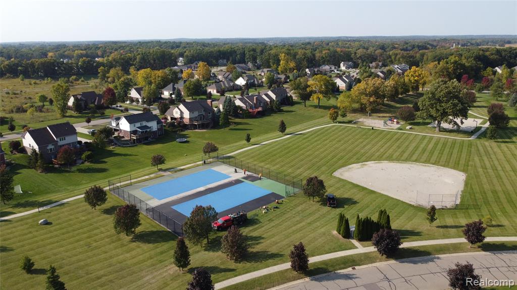 9095 Rotondo Drive Howell, MI 48855 - Photo 29 of 30