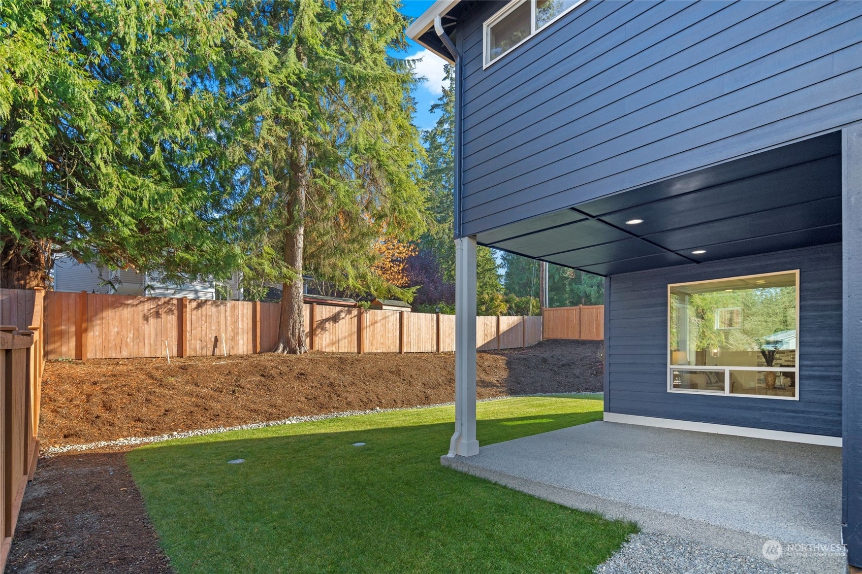 8711 240th Street Southwest Edmonds, WA 98026 - Photo 35 of 37 a view of backyard with green space