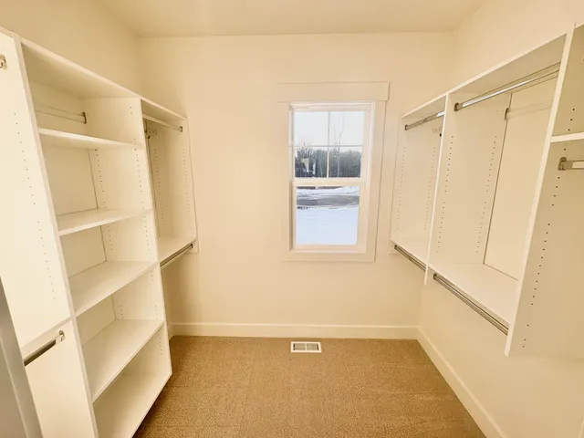 $639,900 | 5871 Valley Point Drive Southeast, Caledonia, MI 49316