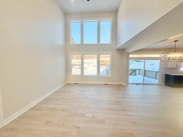 $639,900 | 5871 Valley Point Drive Southeast, Caledonia, MI 49316