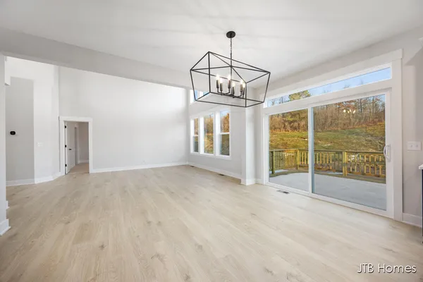 $629,900 | 5871 Valley Point Drive Southeast, Caledonia, MI 49316