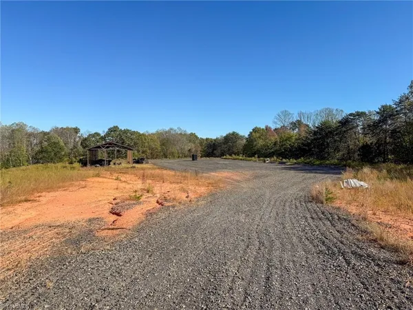 $750,000 | 979 Perkinson Road, Ruffin, NC 27326