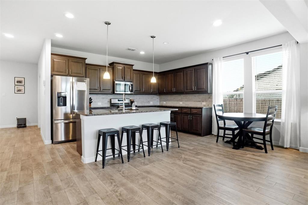 1004 Kimbrough Road Azle, TX 76020 - Photo 4 of 16