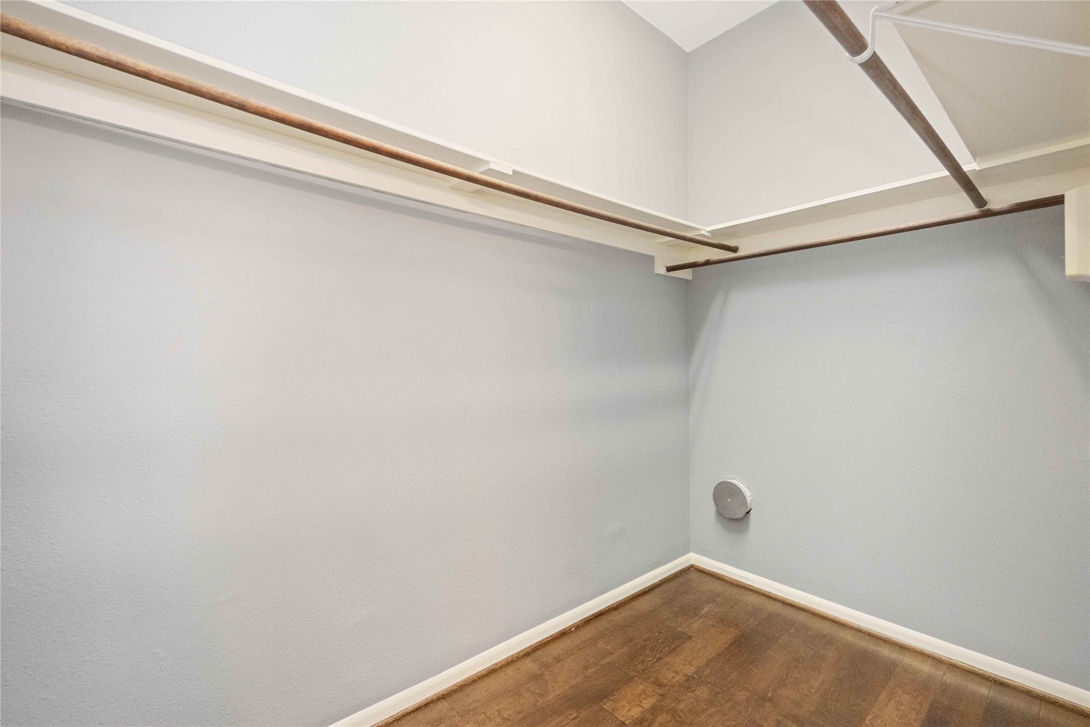 3505 Sage Road, Unit 1508 Houston, TX 77056 - Photo 10 of 23 The large walk-in closet located inside the bedroom offers multi-level hanging rods and ample storage space to keep your entire wardrobe organized.