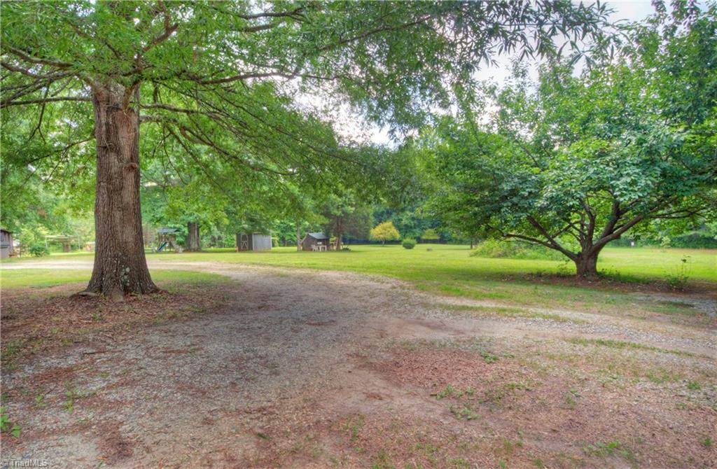 1417 Highway 68 Oak Ridge, NC 27310 - Photo 24 of 25
